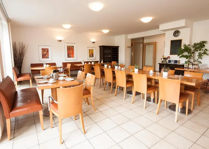 Gastehaus Olympia Reitanlage Munchen-riem * 慕尼黑